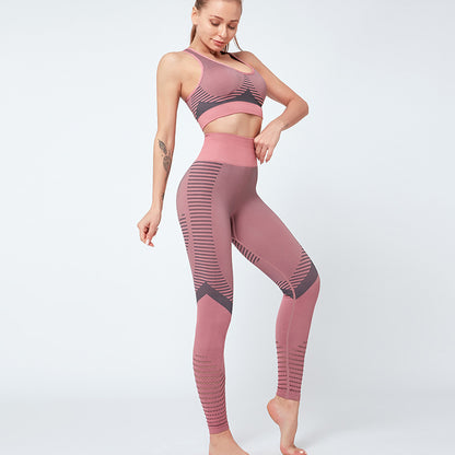 AeroFit BreathTech Ensemble: High-Waist Leggings & Seamless Crop Top