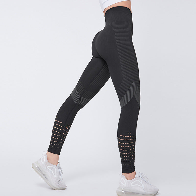 AeroFit BreathTech Ensemble: High-Waist Leggings & Seamless Crop Top